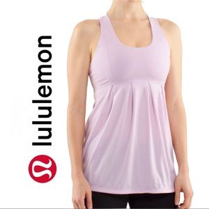 Lululemon top size 6